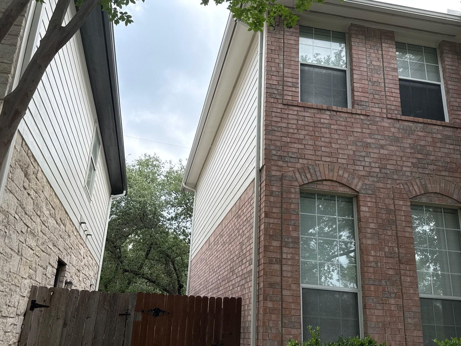 Side elevation detail at a home in Austin, TX visited by Hill Country Painting