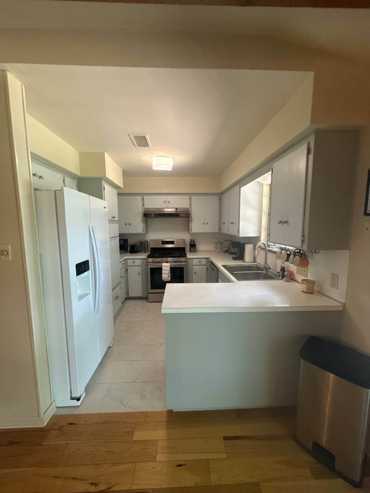 Kitchen of a home on Lexington Rd in Austin, TX prepared for an interior painting estimate by Hill Country Painting