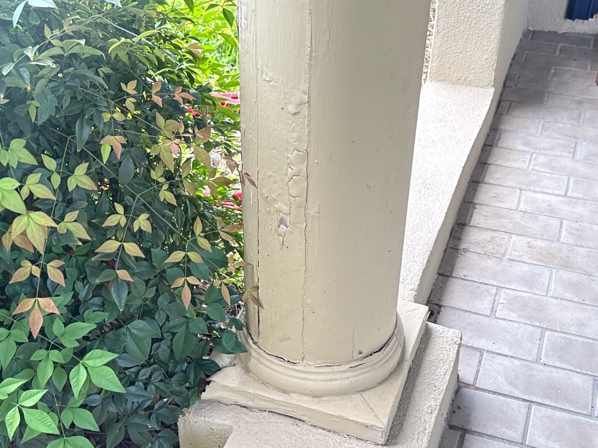 Column detail of a home on Tellus St in Lakeway, TX ahead of exterior painting by Hill Country Painting