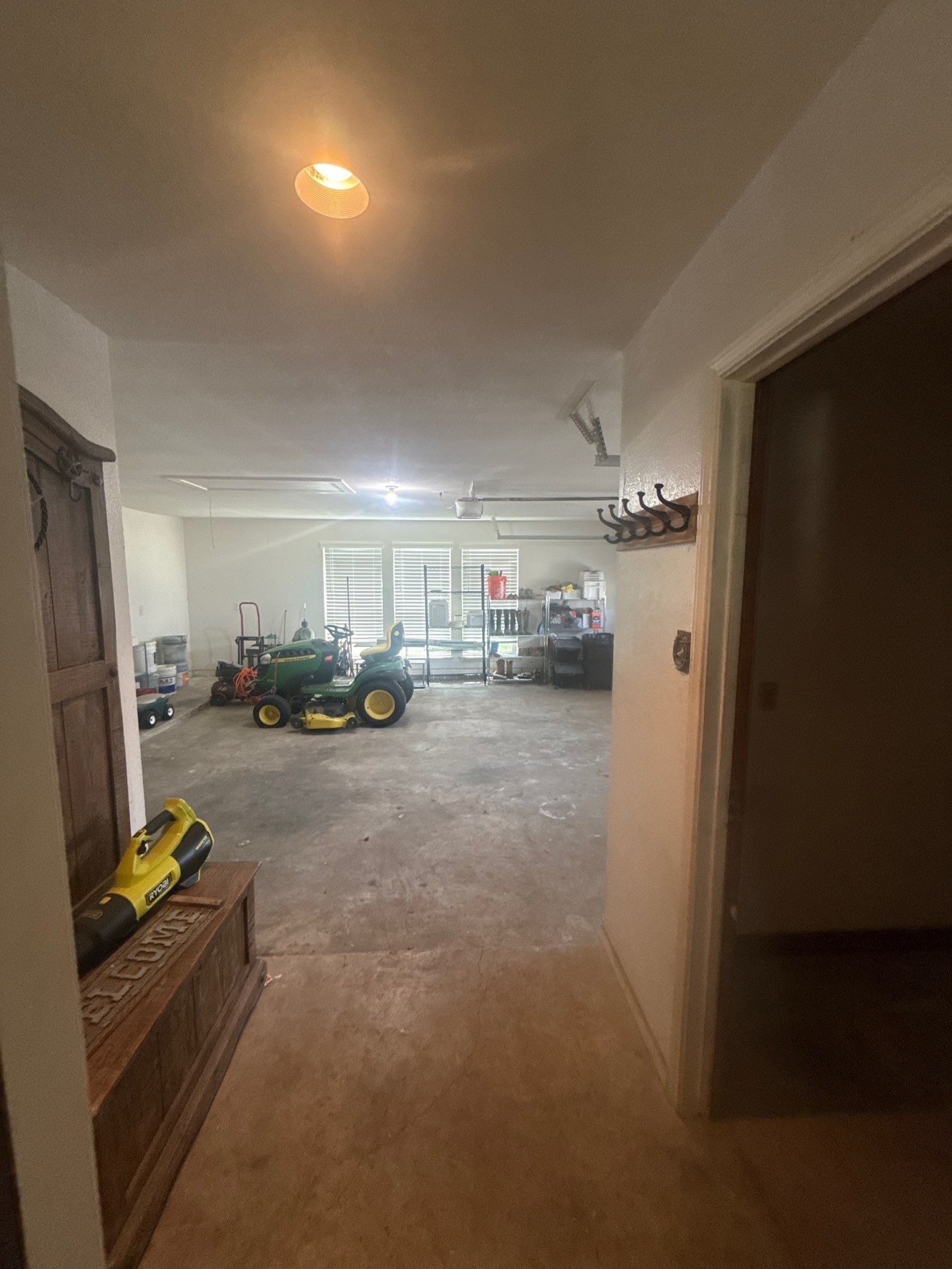 Entry way ceiling at a property on Co Rd 120 in Georgetown, TX ahead of interior ceiling painting by Hill Country Painting