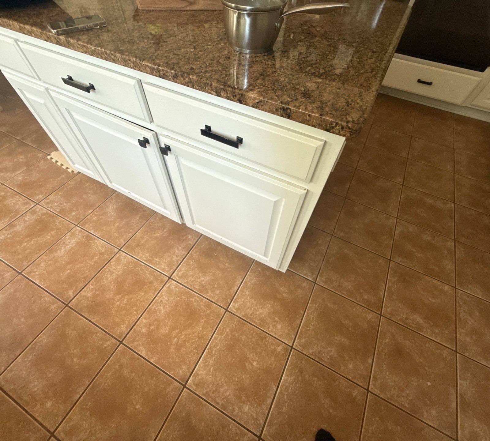 Kitchen island cabinet detail