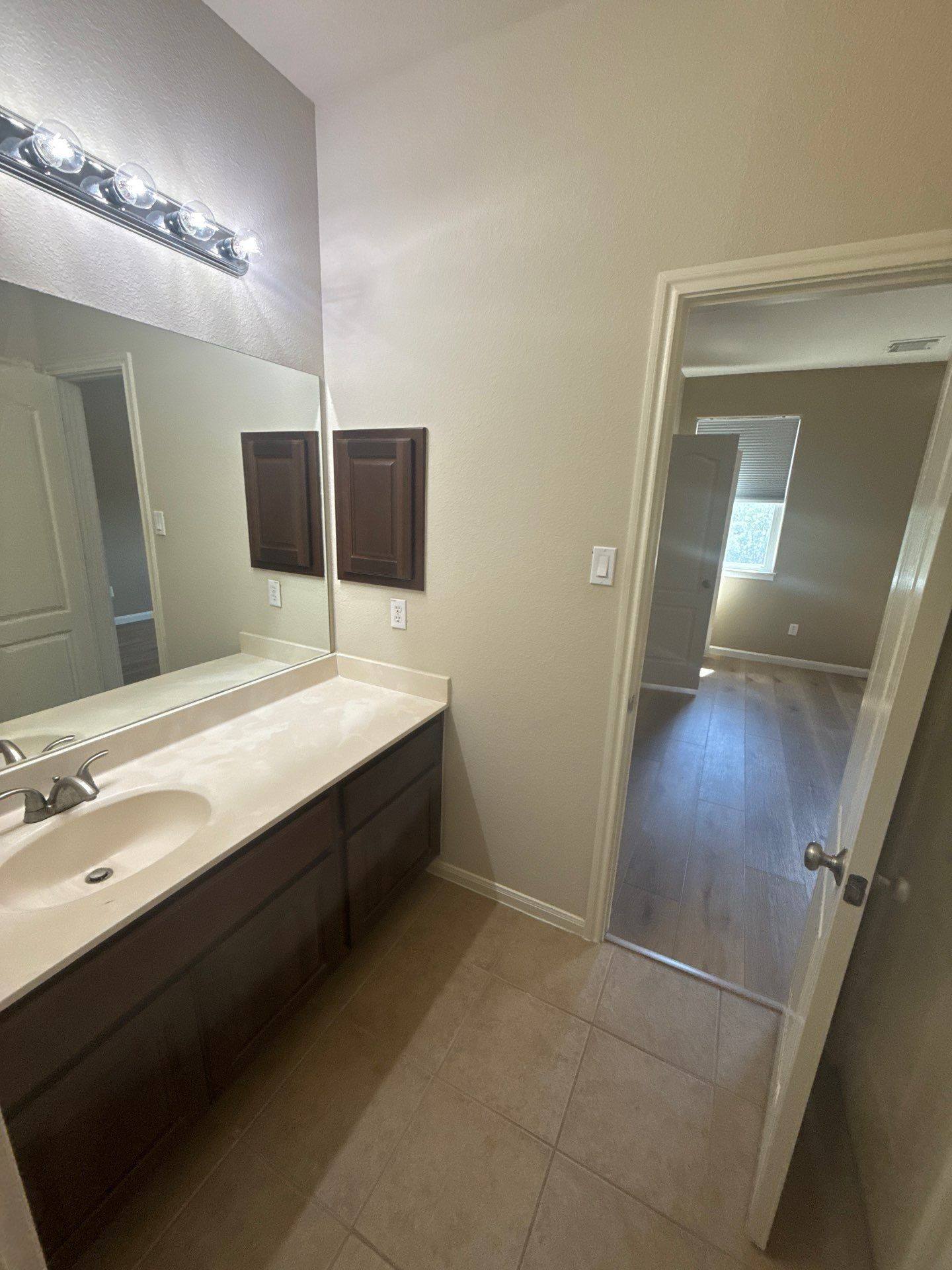 Bathroom vanity