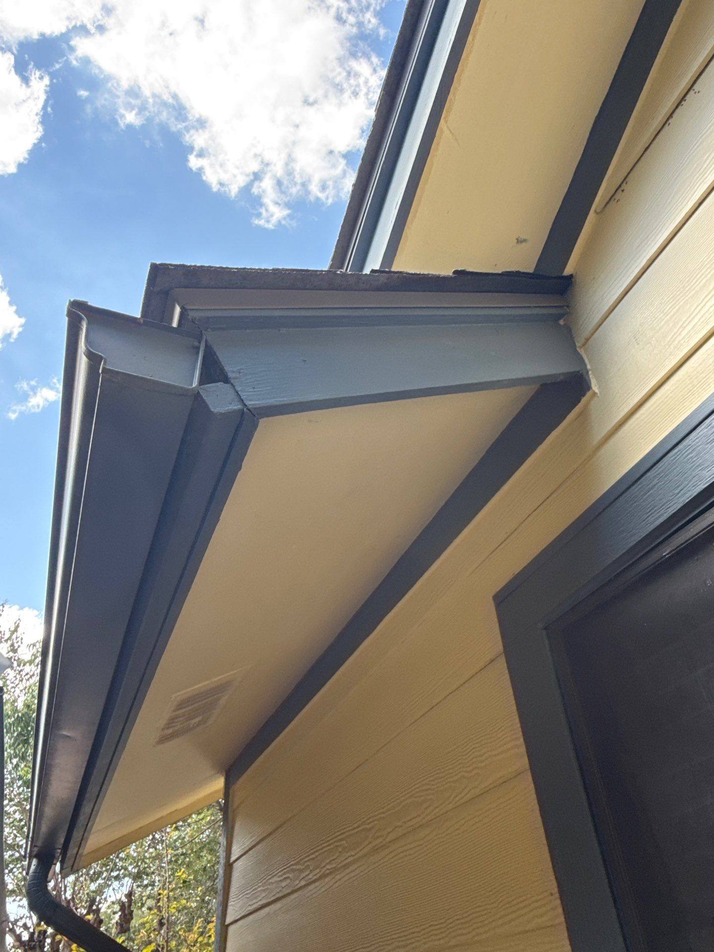 Fascia corner detail
