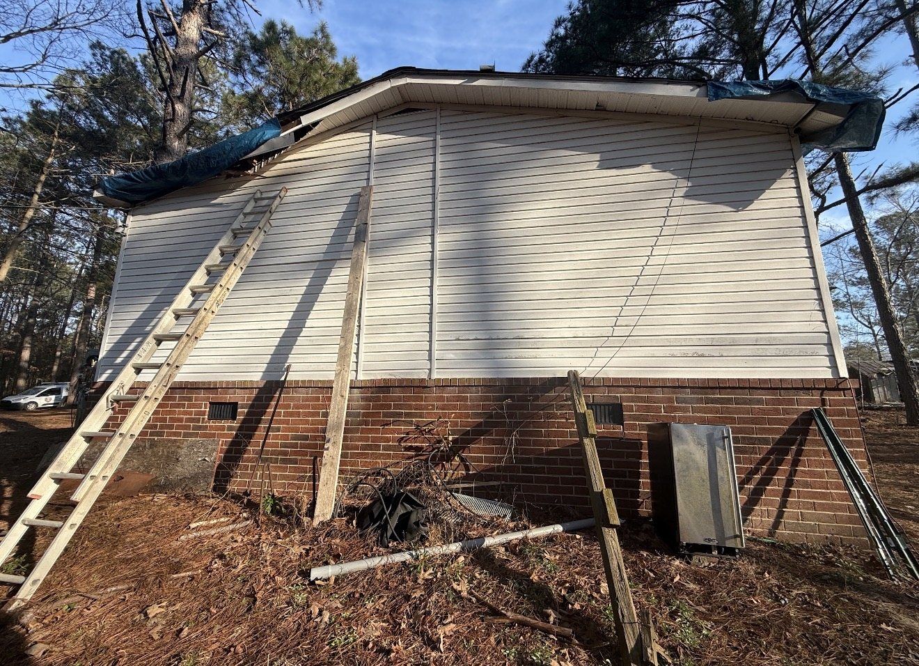 Emergency Tarp & Eave Repair