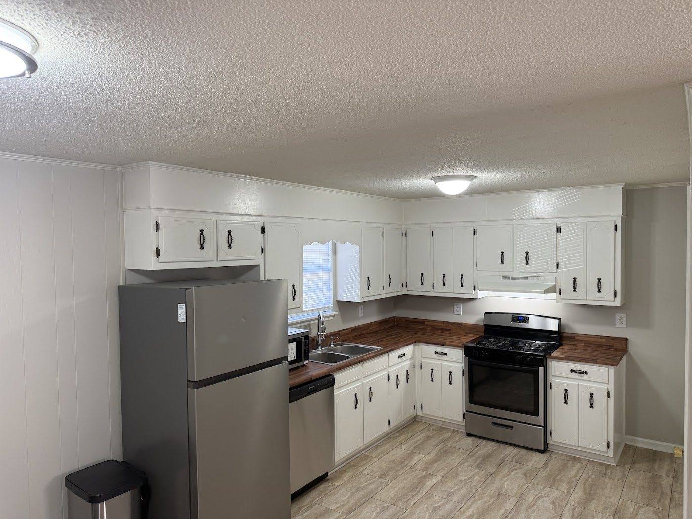 Kitchen finished by KCC during a full unit turn